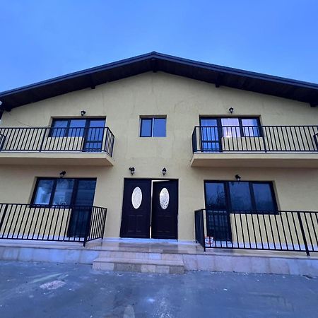 באלוטשטי Casa Privata Airport Bucharest Therme Bucharest מראה חיצוני תמונה