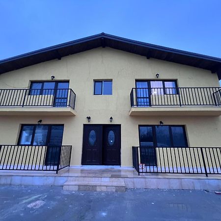 באלוטשטי Casa Privata Airport Bucharest Therme Bucharest מראה חיצוני תמונה